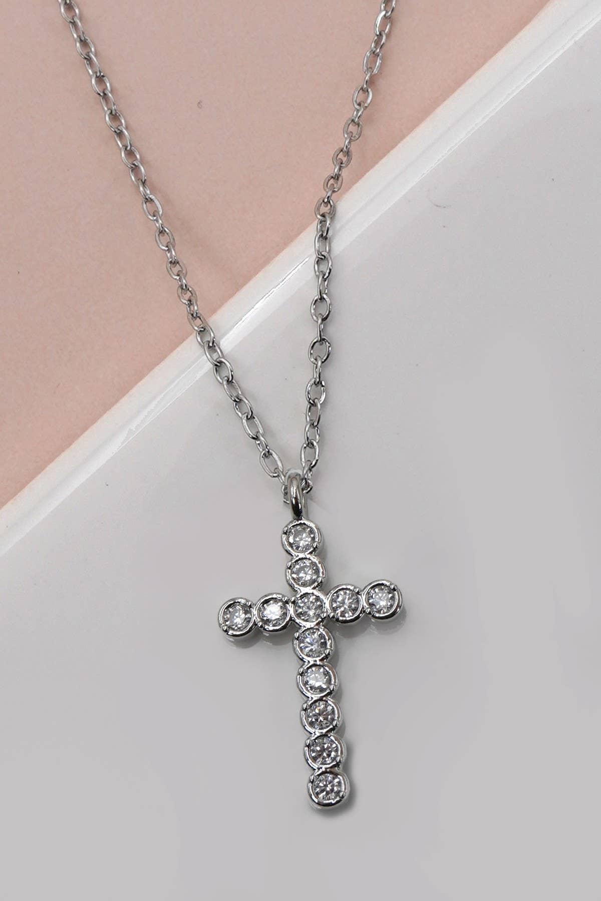 18K STAINLESS STEEL TARNISH FREE CROSS NECKLACE | 40NK9482